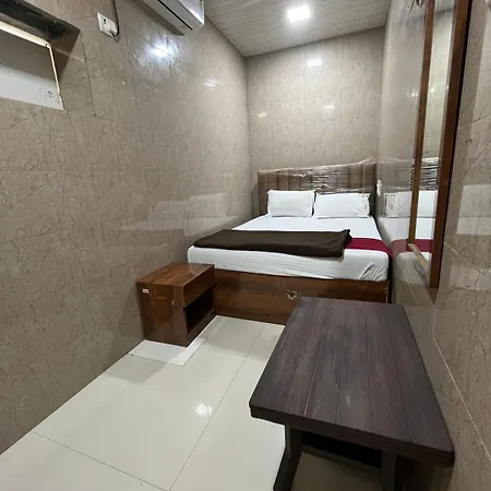 Golden Takshila Andheri East
