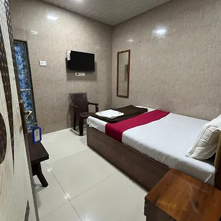 Hotel Golden Takshila Andheri Mumbai