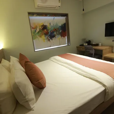 The Bohoo 99 Nr International Airport Hotel