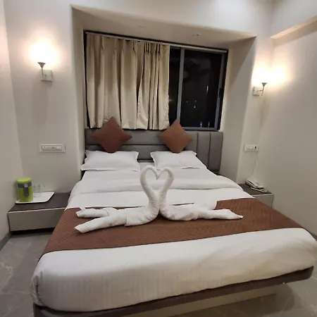 Hotel Le Glance & 4*