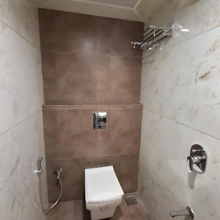 Hotel Le Glance & Mumbai