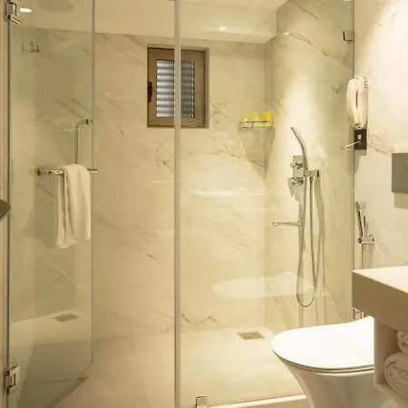 Tunga International 3*