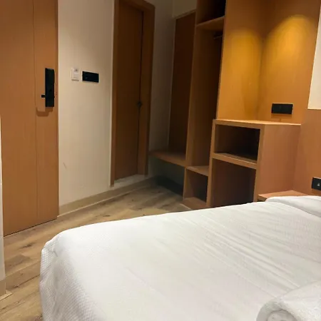 Hotel Rara 3*