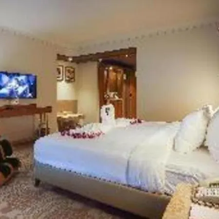 The Grandeur Boutique Hotel Mumbai