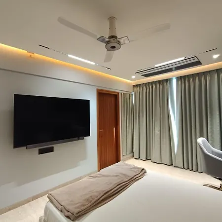 Guest house Luxury In Andheri Near Airport *