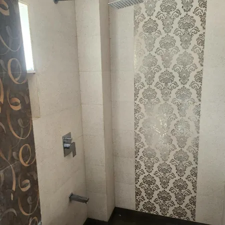 Sea Facing In Colaba Homestay