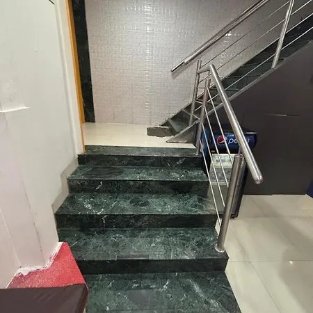 Love hotel Silver Shine Jogeshwari Mumbai
