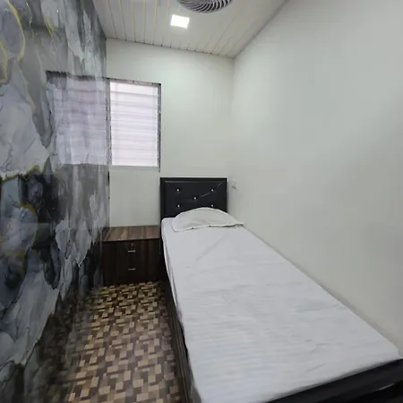 Nithyanand Male Cabinstay Hostel *