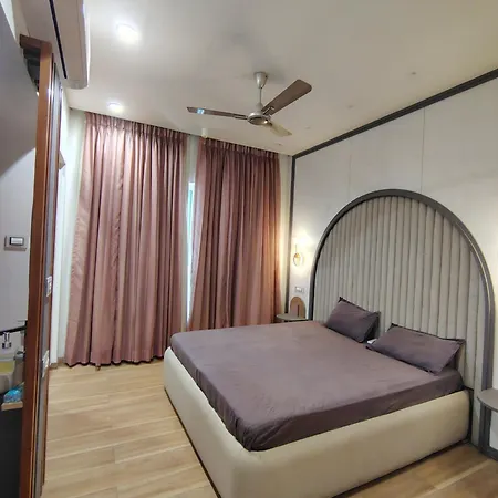 Private In A Luxurious Creek View * Mumbai