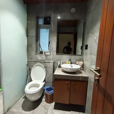 Guest house Luxury In Andheri Near Airport
