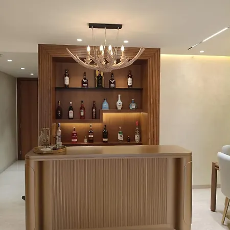 Guest house Luxury In Andheri Near Airport
