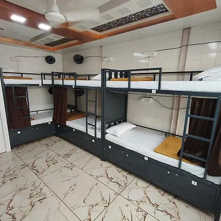Hostel Sahar Ac - Andheri - Near International Airport - Male Guest Only *
