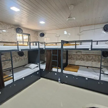Hostel Sahar Ac - Andheri - Near International Airport - Male Guest Only