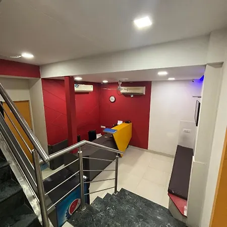 Love hotel Silver Shine Jogeshwari Mumbai