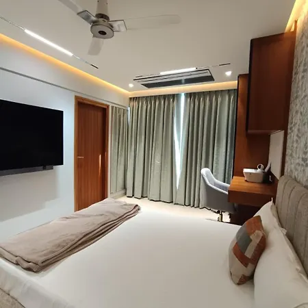 Luxury In Andheri Near Airport * Mumbai