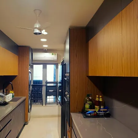 Guest house Luxury In Andheri Near Airport