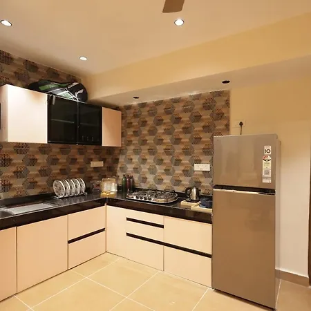 Spacious Affordable 1 Bhk Hill Road Bandra West Apartment *