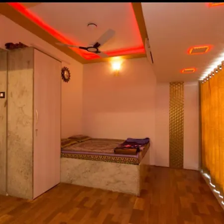 Apartment Blissful In Goregaon East