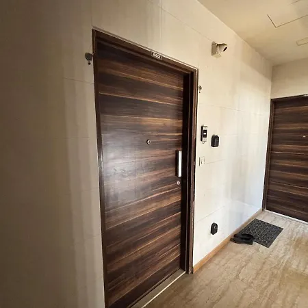 Apartment Modern, Chic 2bhk Near Bkc And Airport *
