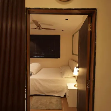 Spacious Affordable 1 Bhk Hill Road Bandra West Apartment Mumbai