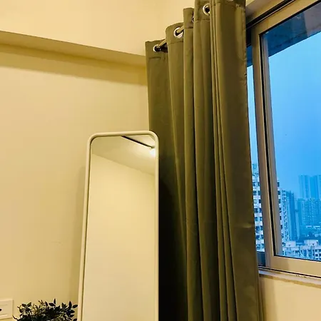Apartment White Island - 10 Mins Oberoi Mall, Film And Nesco *