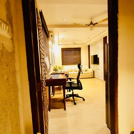 Spacious Affordable 1 Bhk Hill Road Bandra West Apartment *