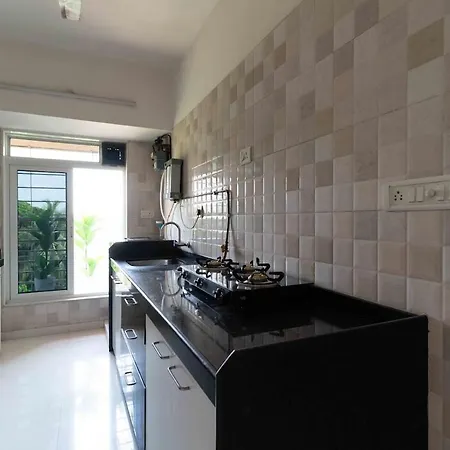 Modern, Chic 2bhk Near Bkc And Airport Apartment *