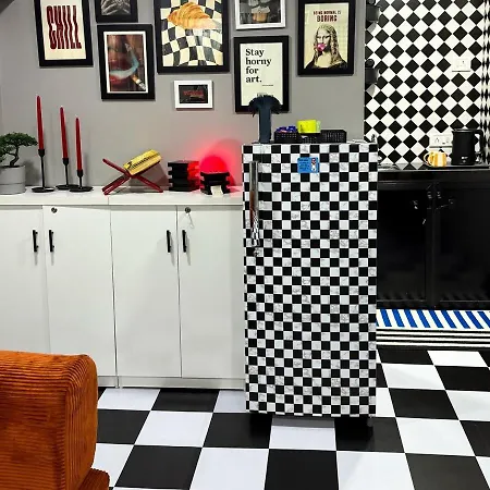 Apartment Shes Garage A Retro In Bandra