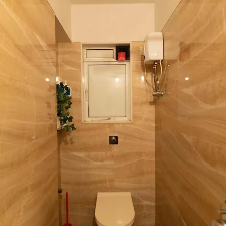 Apartment Modern, Chic 2bhk Near Bkc And Airport *