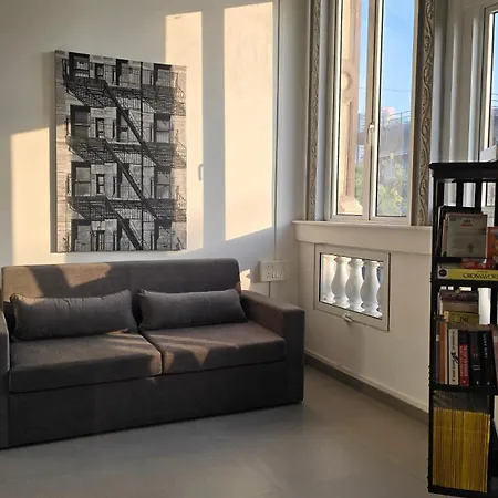 Stevens Street Atelier Heritage Apartment