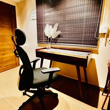 Spacious Affordable 1 Bhk Hill Road Bandra West Apartment Mumbai