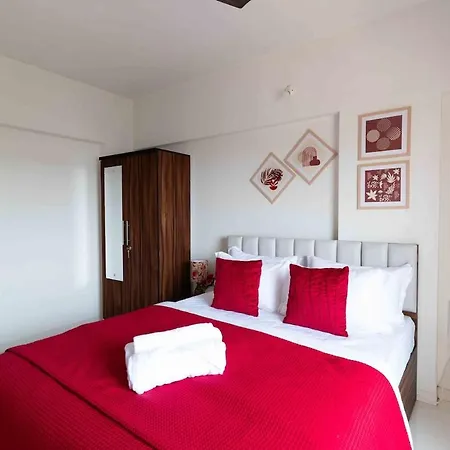 Apartment Modern, Chic 2bhk Near Bkc And Airport Mumbai