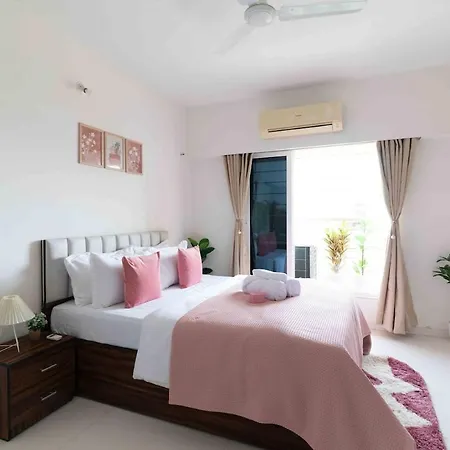 Apartment Modern, Chic 2bhk Near Bkc And Airport