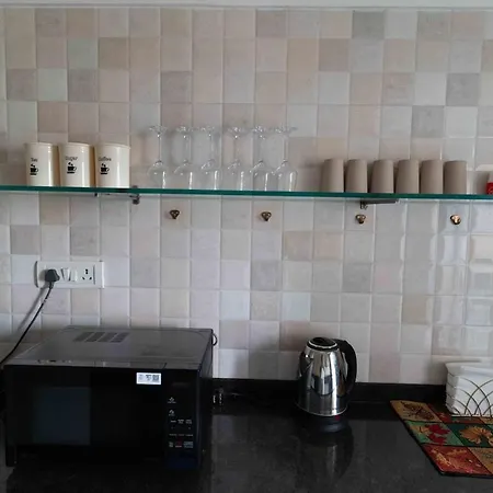 Modern, Chic 2bhk Near Bkc And Airport Apartment Mumbai