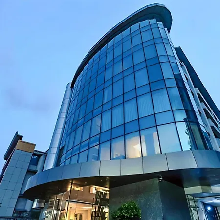 The Mirador 4*