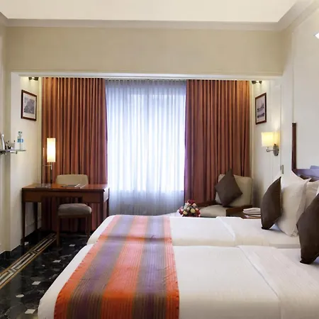 Hiltop Hotel 3*