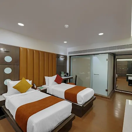 Comfort Metropolis Hotel 4*