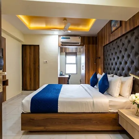Hotel Ashyana - Near To Grant Road Station