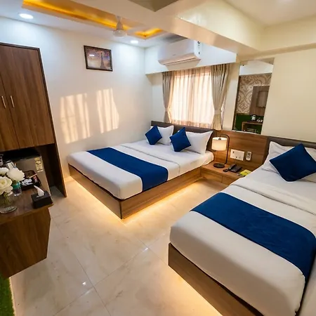 Hotel Ashyana - Near To Grant Road Station 3*