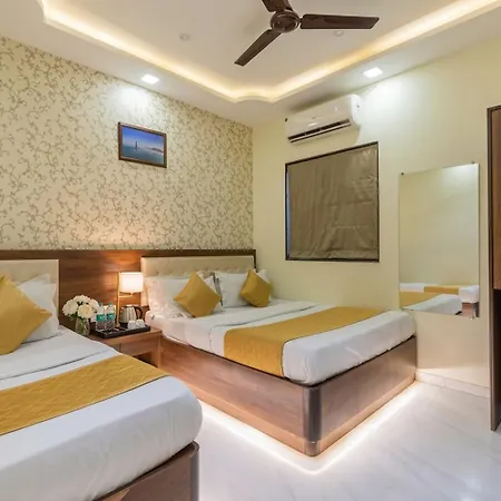 Ashyana - Near To Grant Road Station Hotel