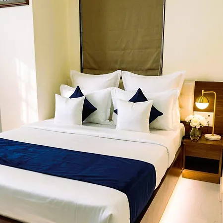 Ashyana - Near To Grant Road Station Hotel 3*