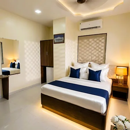 Hotel Ashyana - Near To Grant Road Station