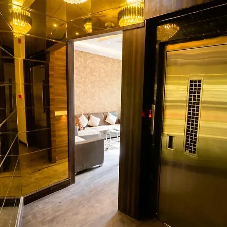 Hotel Ashyana - Near To Grant Road Station 3*