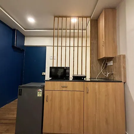 Sea-front 1-bhk At Carterroad Apartment Mumbai