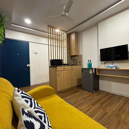 Apartment Sea-front 1-bhk At Carterroad *