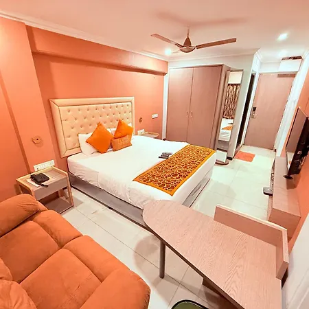 Hotel Highway Andheri East 3*
