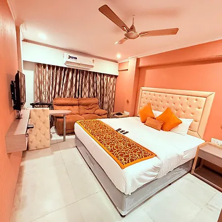 Highway Andheri East 3*