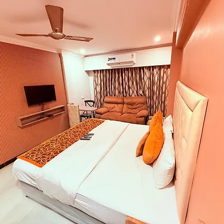 Highway Andheri East Hotel