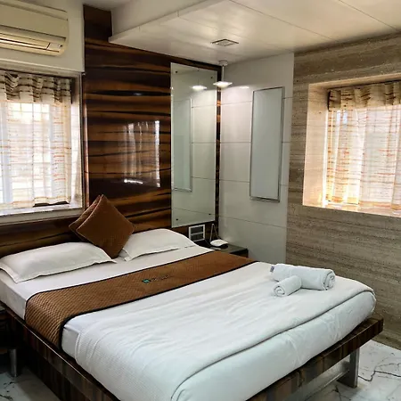 Pinaki Comfort * Mumbai