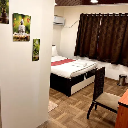 Pinaki Comfort Apartment *